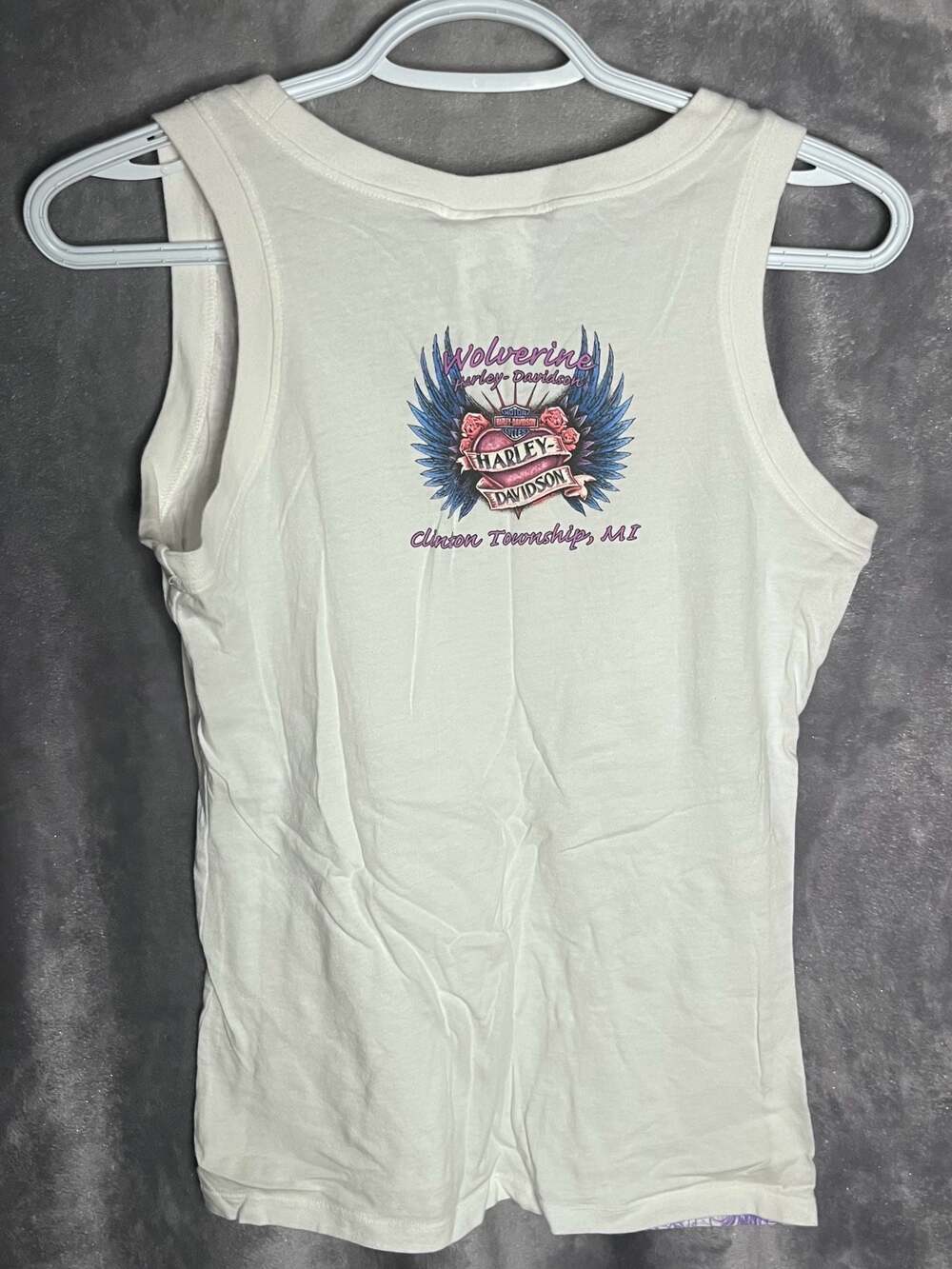 Vintage Harley-Davidson Wolverine Clinton Township MI White and Purple Graphic T - Picture 2 of 2